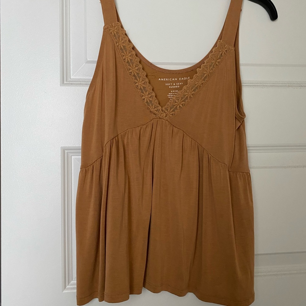 American Eagle Flowy Tank
